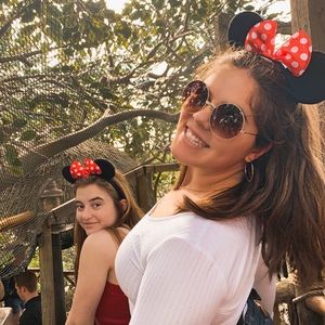 Meet your Posher, Maddie